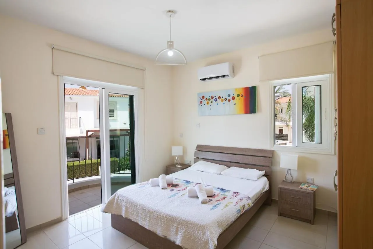 Shaye Front Line Villa Protaras Casa vacanze
